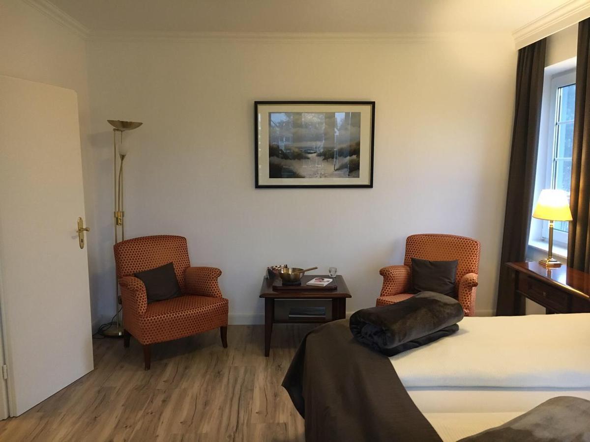 De Insulaner Hotel *